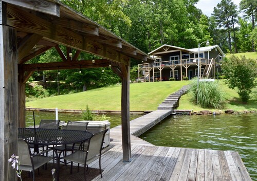 Spring special! Enjoy Lake Martin at its best!