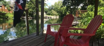 The Mermaid Landing River Retreat