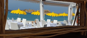 'Monticello', apartment in 4-star Arena Bianca villa, close to the sea, pool