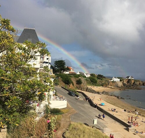 3***LES PIEDS DANS L'EAU, FACE MER, direct Plage,  F3  BRETAGNE SUD