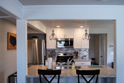 Lovely home near Ups & Tacoma downtown!