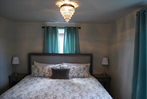 3 habitaciones, tabla de planchar con plancha y acceso a internet 