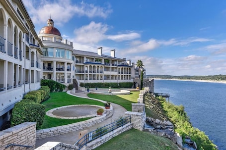 Exterior. Relaxing & Luxurious Condo with Amazing Lake Views