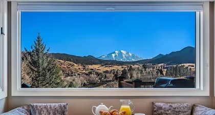 Hot Tub, upeat näkymät, perhe / ryhmäystävällinen, yksityinen