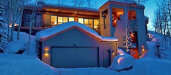 Luxury Family Retreat. Ski-in Ski-Out.  Spectacular Mountain Views.  Sleeps 12 