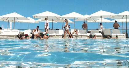 **Stunning! 1 Hotel- 5*-1BR- Oceanfront-Spacious-South-Beach-Hotel Owner Suite**