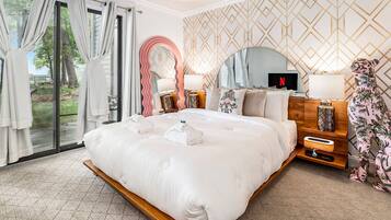 1 habitación, tabla de planchar con plancha, wifi gratis y ropa de cama