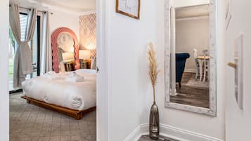 1 chambre, fer et planche à repasser, Wi-Fi gratuit, draps fournis