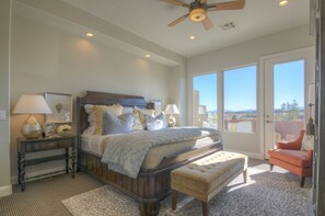 3 عدّة غرف نوم ومكواة/لوح كي وسرير سفر وواي فاي