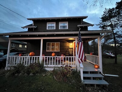 Great outdoor spaces! - porch and deck - near Rail Trail-very clean!