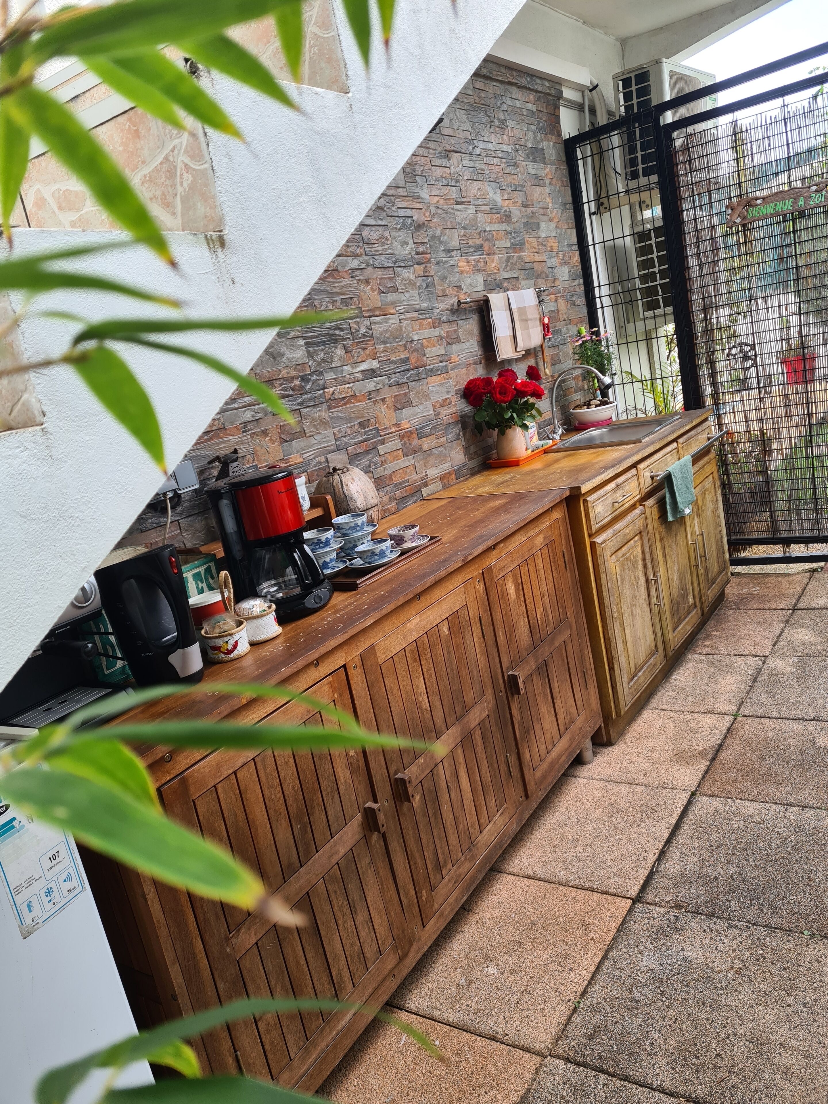 雪櫃、微波爐、焗爐、爐具