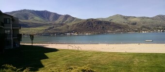 Spader Bay Condo with Private Beach NOW with Boat Mooring
