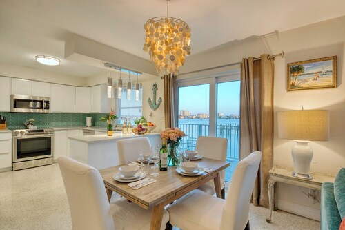 Waterfront Clearwater Beach, toutes les dates de juillet sont passées de 359 $ à 249 $