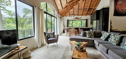 Your Private Sanctuary ... Nature' s Paradise