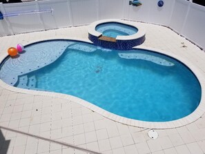 Piscine extérieure, piscine chauffée
