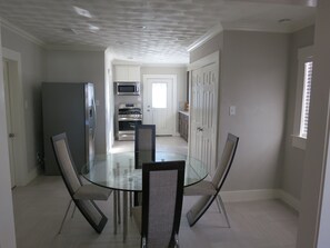 Dining - A house in the historic bishop's art district (Dallas)