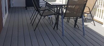 3 soverom, 2. 5 BATH, GARAGE, AC, W / D, WiFi FALL SPESIAL! 140. 00