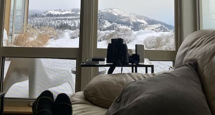 Spectacular Columbia River View + Easy Access To World Class Windsurfing/Kiting