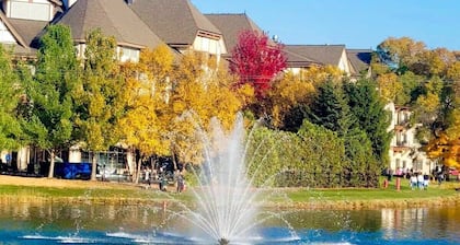 Mountain Villas Getaway – Peak Fall Foliage Views