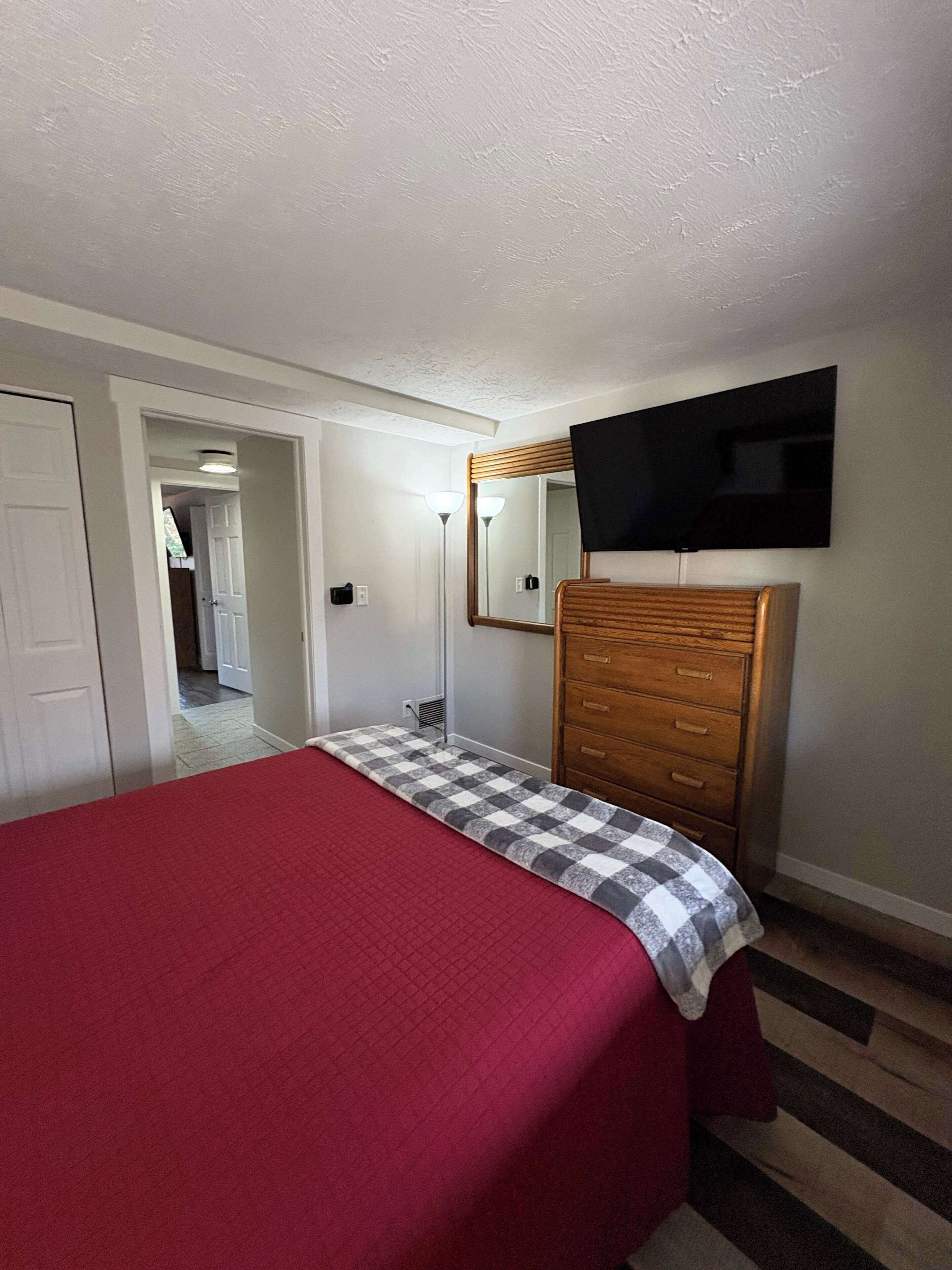 4 quartos, ferros/tábuas de passar roupa, Wi-Fi, roupa de cama
