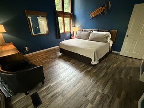 4 室のベッドルーム、アイロン / アイロン台、WiFi、ベッドシーツ