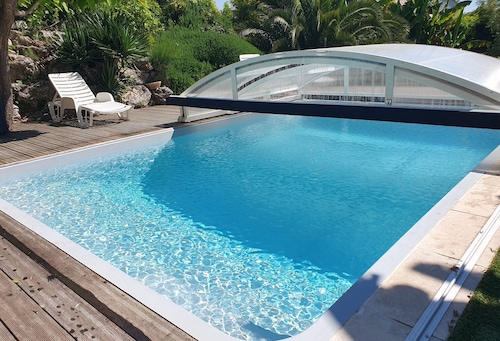 Schöne unabhängige Villa mit privatem Pool und großem Garten in der Nähe von Vence