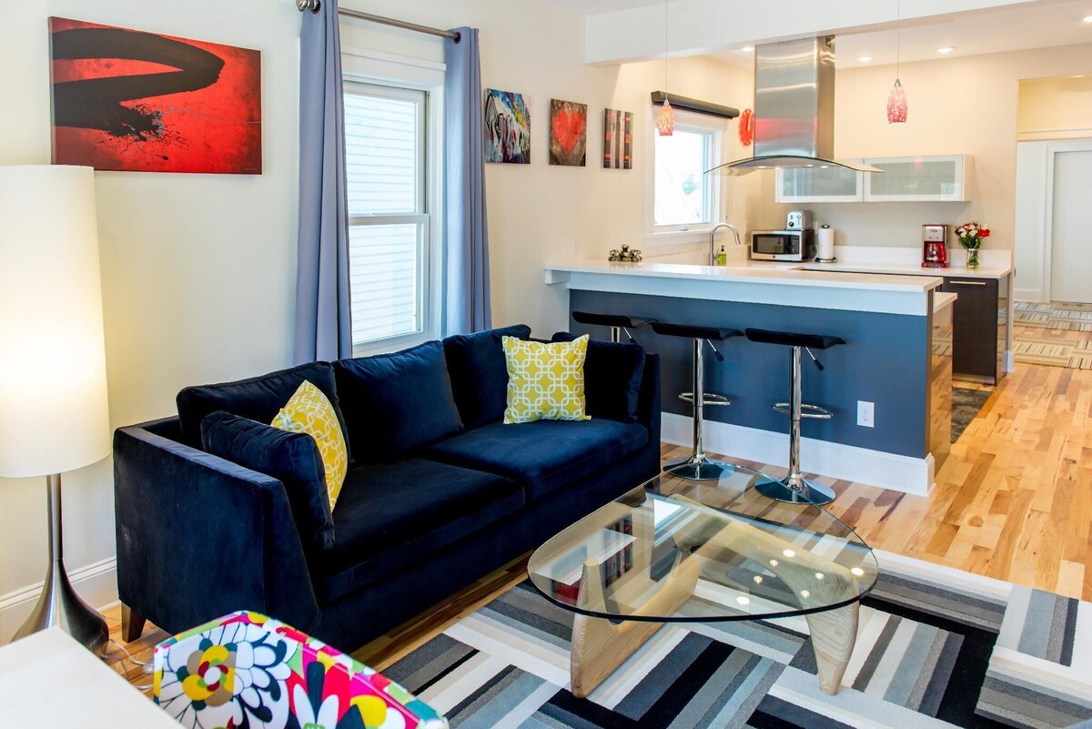 Downton Annie #One Explore the Arts District from a Century Building 2 BD/1BA