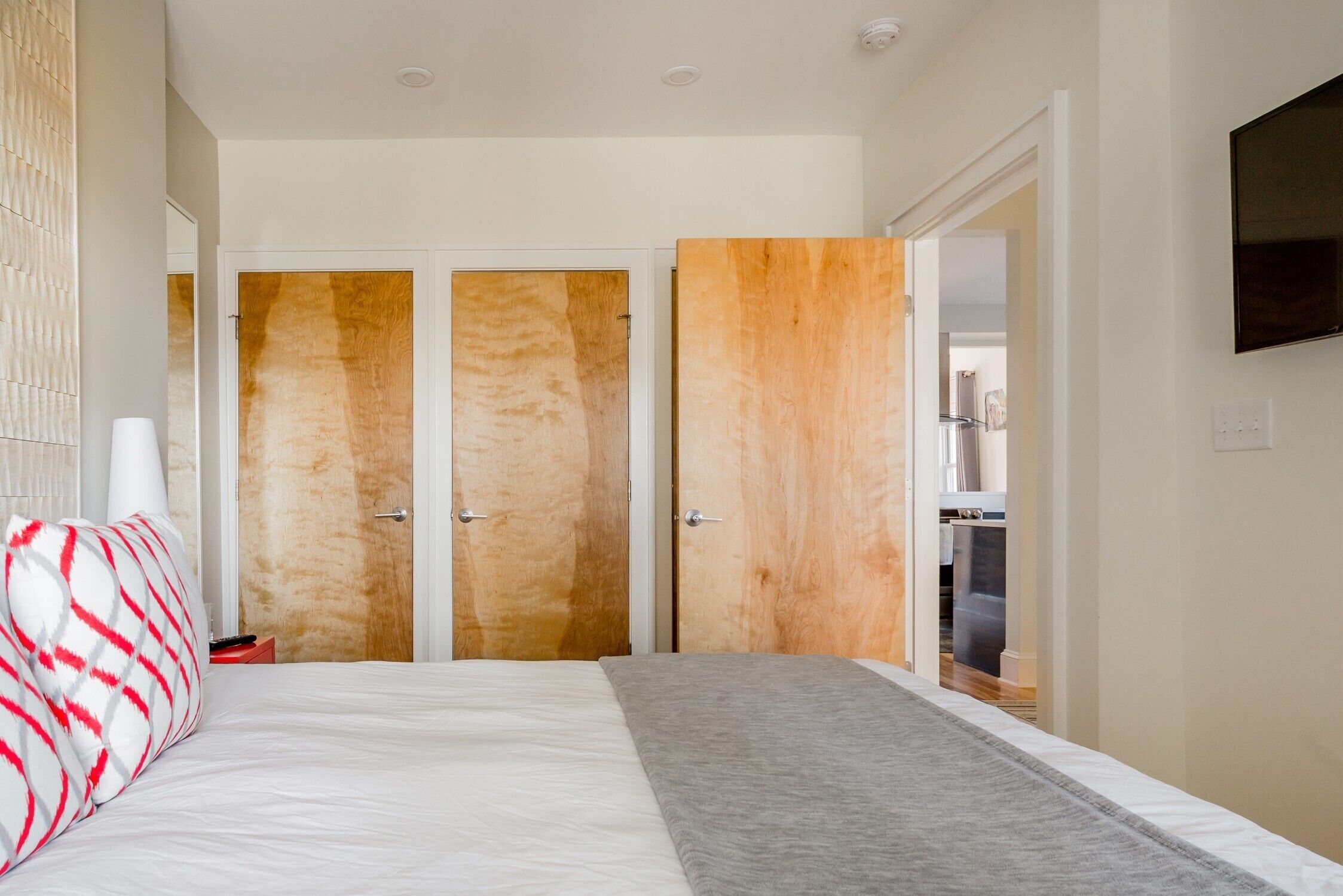 2 chambres, fer et planche à repasser, Wi-Fi gratuit, draps fournis