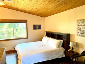 1 chambre, fer et planche à repasser, accès au Wi-Fi (inclus)