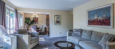 Smart TV, chimenea, Netflix, servicios de streaming