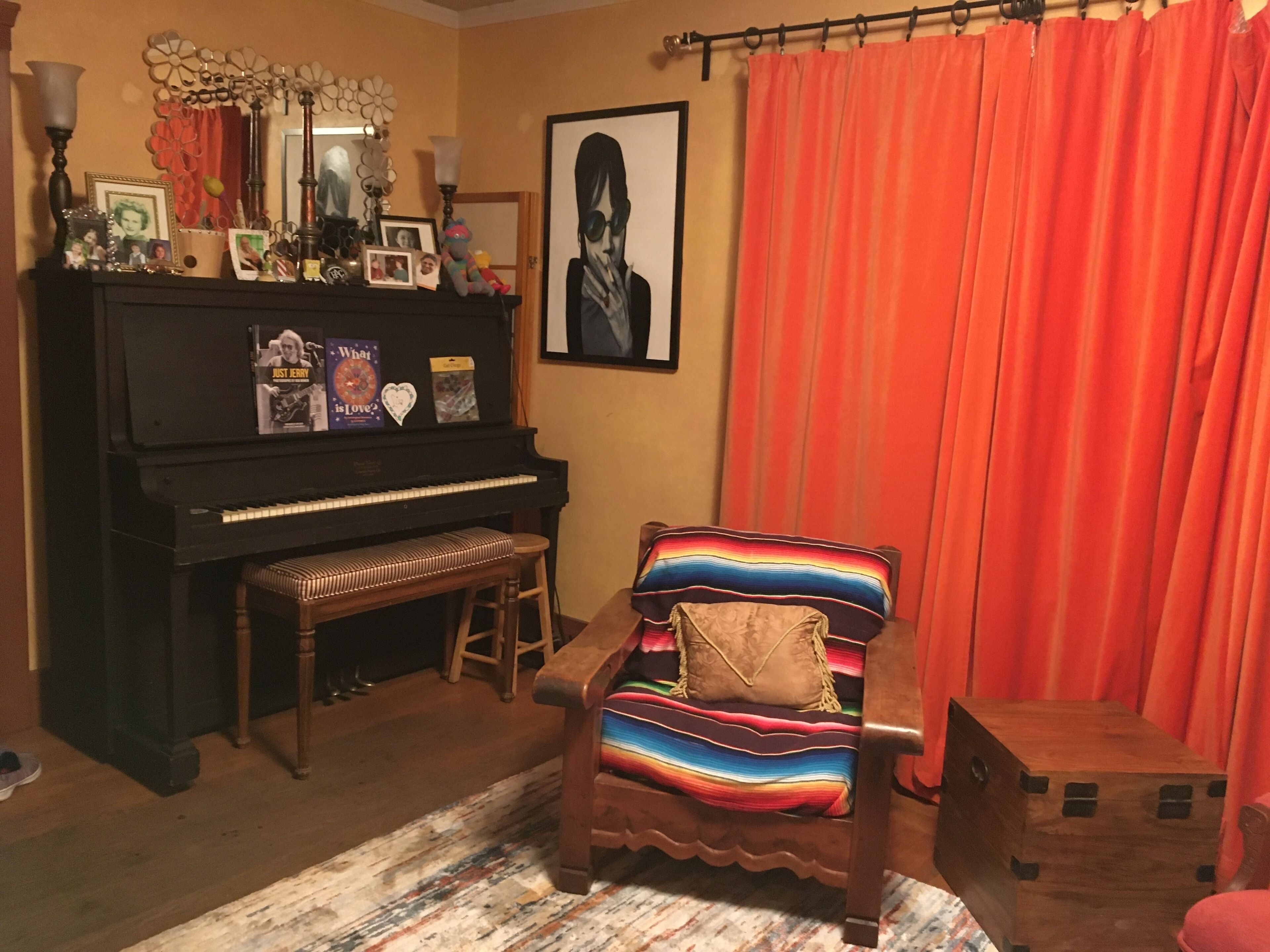 Berkeley Craftsman, vegetarian home, Academics welcome, 99% Walkability Rating.