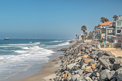 Chic 2BR Oceanside Eigentumswohnung mit Meerblick