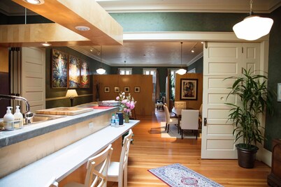 New York Style Loft Located In A Historic Building In Downtown Salem, Oregon.