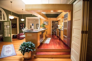 Fridge, microwave, oven, stovetop - New York Style Loft/Condo in Oldest Historical Building In Downtown Salem Oregon (Salem)