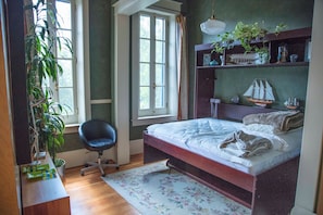 3 sovrum, skrivbord, strykjärn/strykbräda och wi-fi