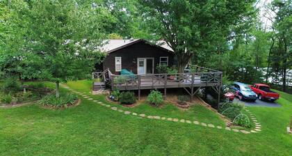Top O' The Knob, Private Entrance, Romantic Getaway, Private Deck, and Fire Pit