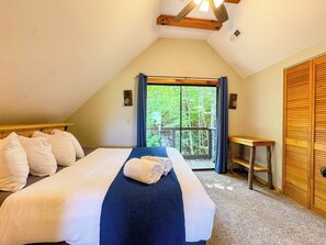 4 habitaciones, tabla de planchar con plancha, cuna de viaje y wifi 