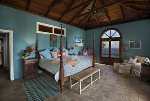 5 chambres, coffre-fort, bureau, accès au Wi-Fi (inclus)