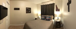 4 bedrooms, iron/ironing board, WiFi, bed sheets
