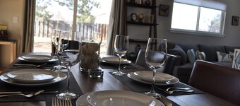 3 BR House for Families & Professionals - Walk to Trails, Breweries, Restaurants