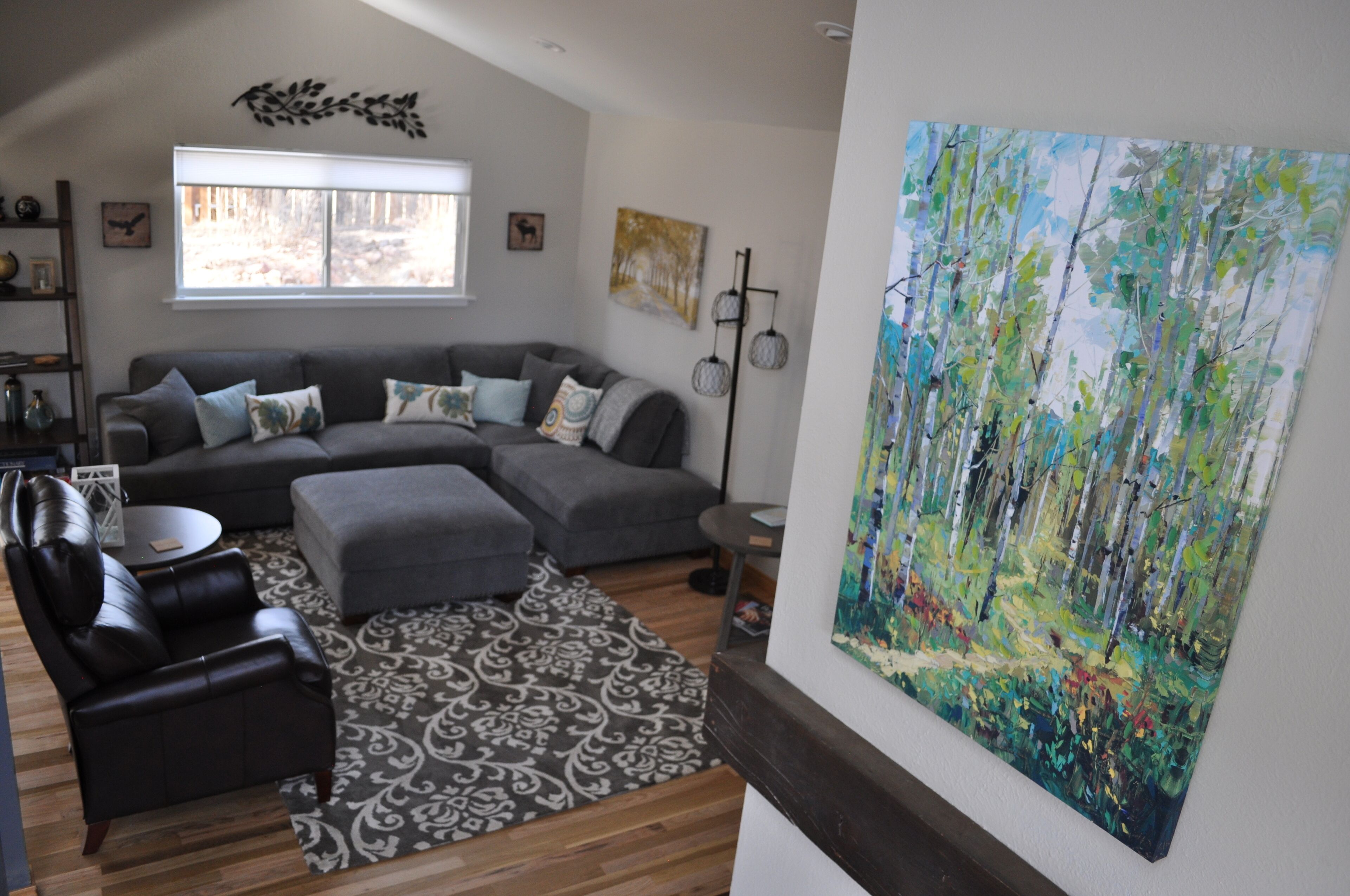 3 BR House for Families & Professionals - Walk to Trails, Breweries, Restaurants