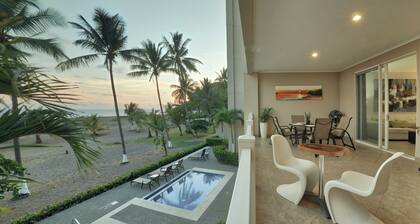 Direct Ocean front "The Palms" Ocean Club Resort-2 Bed