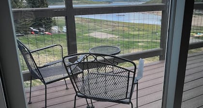 Breathtaking Views In Serene Setting, Close To It All