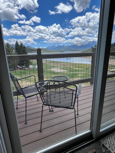 Breathtaking Views In Serene Setting, Close To It All