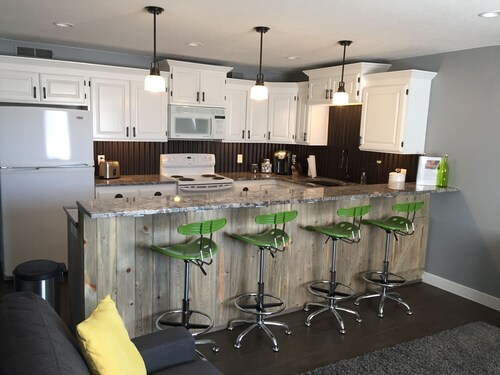 Completely Remodeled 1 Bedroom -Extra-Large In Las Palmas