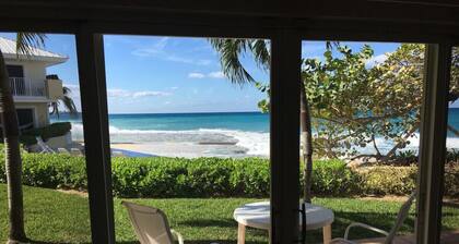 7 Mile Beach Front Cayman Condo