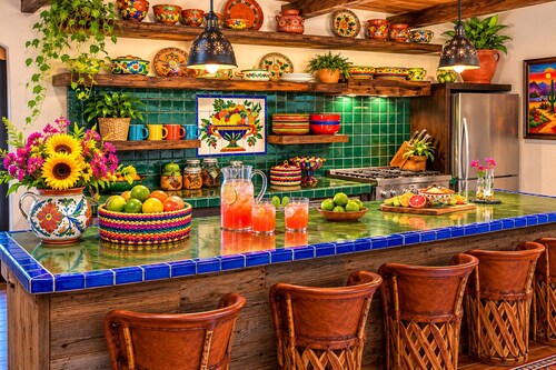 Private Retreat/Girls Weekend/Families/Quiet Recharge/Fiesta Vibe/Prime Location
