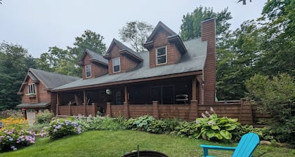 Belle maison d'hĂŽtes lumineuse et relaxante. Wifi. PrĂšs du remorquage