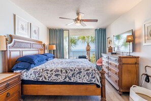 2 bedrooms, iron/ironing board, travel crib, free WiFi