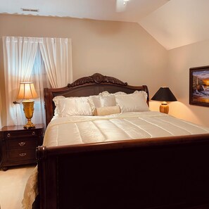 5 Schlafzimmer, Bügeleisen/Bügelbrett, kostenloses WLAN, Bettwäsche